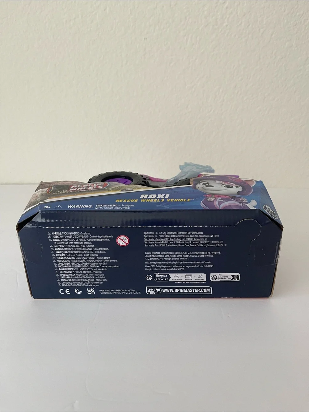 BRAND NEW Roxi Rescue Wheels figure and vehicle HTF
